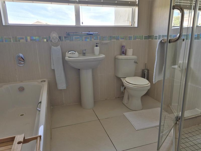 7 Bedroom Property for Sale in De Kelders Western Cape